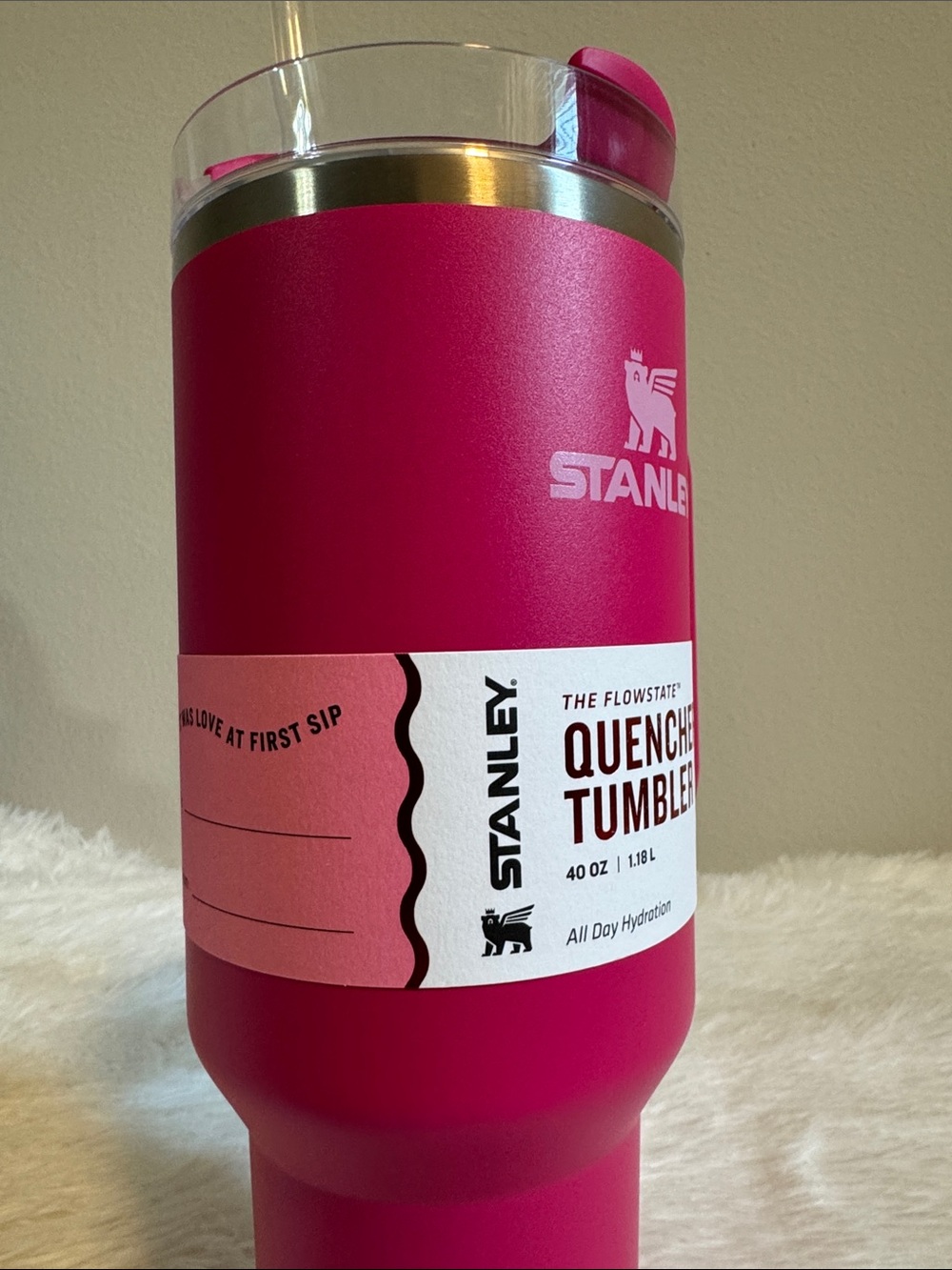 STANLEY Cosmic Pink Valentines
40oz Tumbler (Target Exclusive) -
NWT - Picture 4 of 6